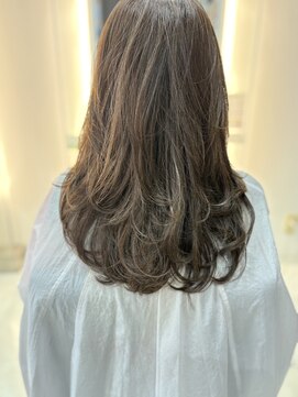 ブルーテーフ(Bleu Terre) 大人女性におすすめしたいレイヤースタイル