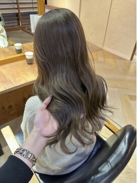 シーナバイマグ(siina. by Mag) 透明感オリーブベージュカラーブリーチなしダブルカラー夏カラー