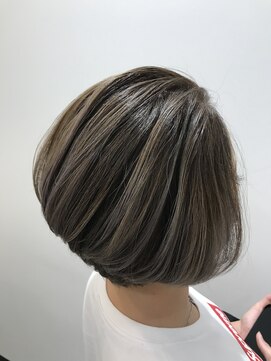 ラ ブーケ 御器所店(La Bouquet) ハイコントラストグレージュ