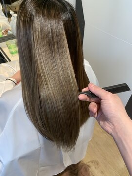 心斎橋スクエア 酸熱トリートメント