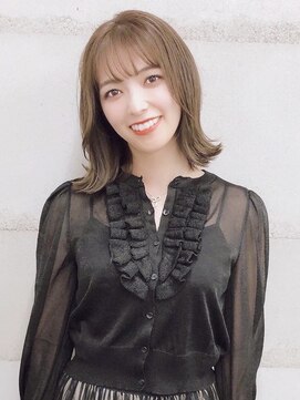 フォンズ(FONS) RIKA大人カワイイ王道レイヤースタイル