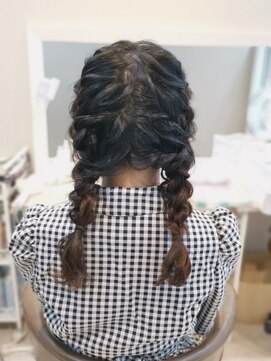 ヘアセットサロン ミント(Hair set salon MINT) 編みおろしツインテール