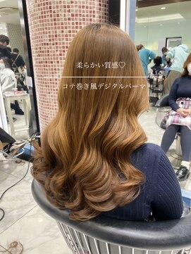 アピッシュ ギンザ(apish ginza) tomo髪質改善しながら韓国ふんわりカールコテ巻きデジタルパーマ
