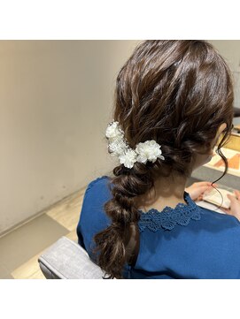 フィゼル 福島店(fizelle) 編みおろしヘア