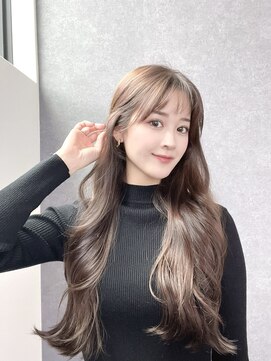 トゥエル バイ ディプティモイラ(tuelu by dipty MOILA) 韓国風艶髪ロング