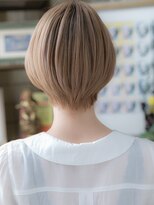 カバーヘア ブリス 上尾西口店(COVER HAIR bliss)&nbsp;■透明感シルキーベージュ耳かけショート302-2上尾10代20代30代
