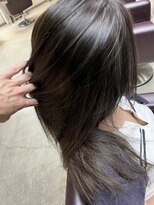 サロン クラッチ クリエイティブ コンセプト(salon CLUTCH creative concept)&nbsp;ハイライト × グレーアッシュ