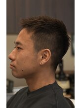 バーバーショップ セカンド(BARBER SHOP 2nd.) 自宅でもスタイリングしやすいシンプルショートヘア
