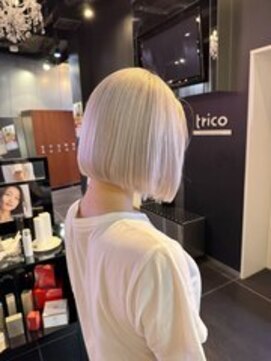 トリコ 梅田茶屋町店(trico) クリアホワイトブロンド×タンバルボブ