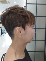 ごきげんコージュン サイドを刈り上げたクールなハンサムショート