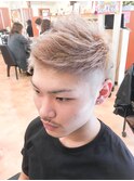 男気溢れるアップバングベリショート