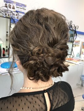 アクアリッシュ ヘアー(Aqualish Hair) ロングヘアセット