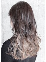 メーヴェ(Mowen)&nbsp;mowen 南堀江 ヌーディーベージュ×愛され×アンニュイロング