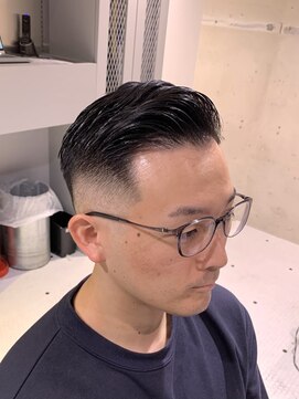フランクスバーバーザスタンド(Frank’s barber the stand) スペインカール/スパイキーショート/フェザーパーマ/飯田橋ｆ