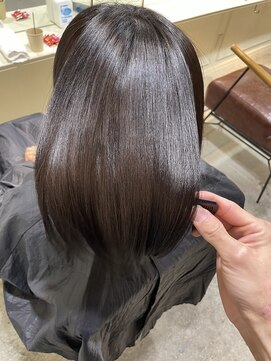 ロロ(ro-ro) 【恵比寿 ro-ro】鶴田限定メニューであなた史上最高の潤艶髪