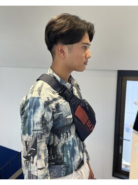 トレス(TRESS) メンズカット/センターパート/刈り上げ/3mm