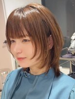 ティア(Tia.)&nbsp;(ショートウルフ/縮毛矯正/イヤーカット/外はね/ぱっつん）
