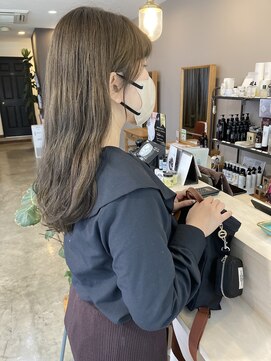 スアバイキキ(SuA by kiki.) 黒髪カタログ/ボブルフ/ネビージュ/ワンレン/小顔スタイル[千葉