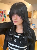 ナンプウ(Nanpu) 顔周りレイヤーカット×ブルーブラック