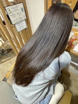 リベラル(Liberal) くすみカラー髪質改善トリートメント