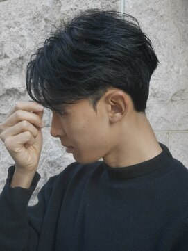 メンズフィール 南森町(MENS FEEL) MEN’S HAIR/波巻ツイストスパイラル/フェザーパーマ/南森町