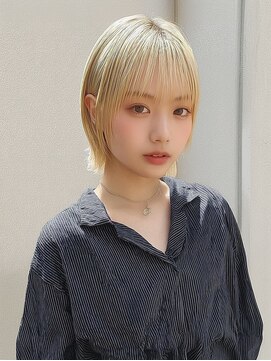 ヴェイン 渋谷(vain) ボブ レイヤー 顔周りレイヤー 小顔カット 透明感カラー