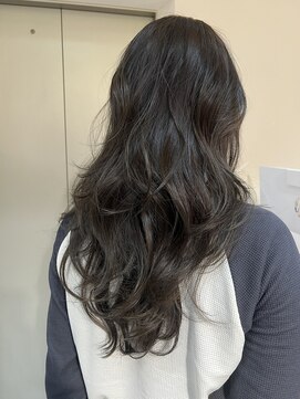 ノラキチジョウジ(NORA KICHIJOJI) 顔周りレイヤーカットシースルーバング耳かけくびれミディアム