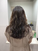 サロウィン 那覇店(SALOWIN)&nbsp;立体感ハイライト×外国人風パーマ/波巻きウェーブ/グレージュ