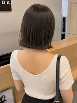 ノア(NOA)&nbsp;【NOA】ブラウンベージュ切りっぱなしボブ外ハネボブ艶カラー