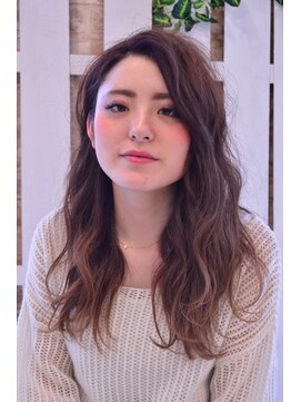 レイフィールド はません店 大人可愛い外国人風アッシュグラデーションカラー