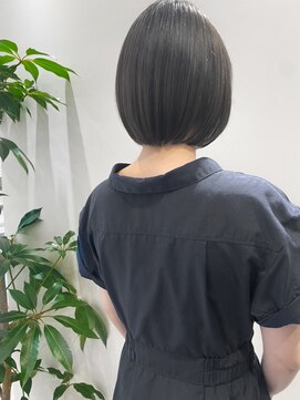 ミラ 新宿(MILA) ミニボブ/大人可愛い小顔ショート/ヨシンモリ/ミントグリーン