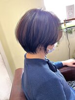 ハピネス クローバー 学園前店(Happiness CLOVER)&nbsp;丸みショート/前髪/顔周りカット/濱崎優/白髪ぼかし