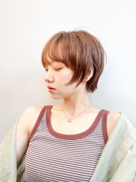 ロンドアジュール 横浜(Lond azur) ☆顔周りレイヤーショートで軽やかウルフレイヤースタイル　横浜