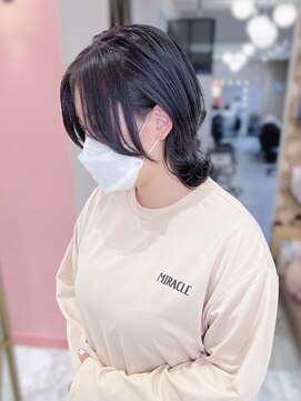 アマンドール(Aman D'or) ウルフスタイル×ダークグレージュ