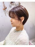ことりベージュミルクティーベージュシースルーカラーショート