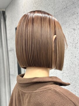 ラフ 立川(Laff) 前下がりボブ 切りっぱなしボブ ショートボブ ことりベージュ