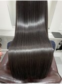 暗めグレージュでここまでの艶感はなかなかに【下北沢】