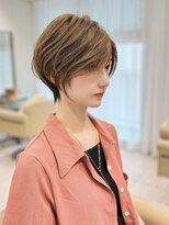 アンド ストーリーズ(&STORIES)&nbsp;前髪あり耳掛け丸みくびれ大人ショートボブ20代30代40代50代＊