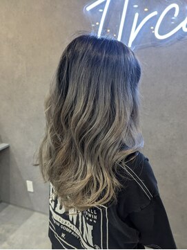 アルカナ(ARCANA) グレージュ