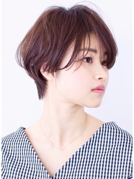 アイスバーグ ウェスト 清澄白河(eyesburg W/est) 20代30代大人可愛い小顔ボブ前下がりショート