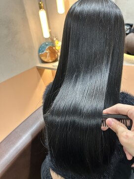 ユニ バイ ミリィ 四日市(uni by mily) 【uni 神田】髪質改善ストレート