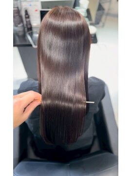 レイズアンダーバーホワイト(RAISE by _WHITE) 艶髪/髪質改善/透明感/レイヤーカット