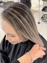 プティ(PUTY)&nbsp;三宮/ブリーチ/学割U24/白髪ぼかし/ハイライト/バレイヤージュ