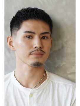 にもう クロップテーパーフェード&ブルーブラック