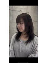ロンドルピナス 小倉(Lond Lupinus) ミディアムレイヤーカット/似合わせカット/大人ガーリー/20代