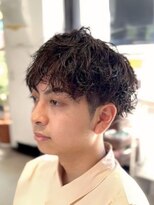 スペックホルダー(Spec Holder) ゆるスパイラル×マッシュショートフェザーパーマ