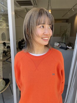 ヨリ(yori)の写真/インナーカラー/ハイライト/アンブレラカラーで、いつものカラーにひとさじのデザインを。