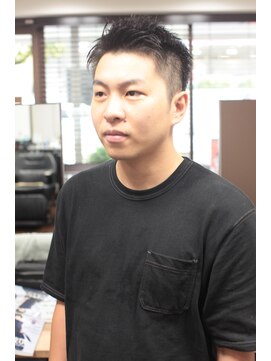 ヘアメイク グリーン アール(HAIR MAKE Green R) アップバングベリーショートスタイル