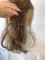 エマエコル(Emma ecole)&nbsp;Emma ecole インナーカラーベージュ イヤリングカラーベージュ