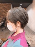 大人かわいいくびれミディラベンダーインナーカラー
